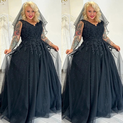 Plus Size Black Wedding Dress Gothic V Neck  Tulle Applique A-Line Bridal Gowns