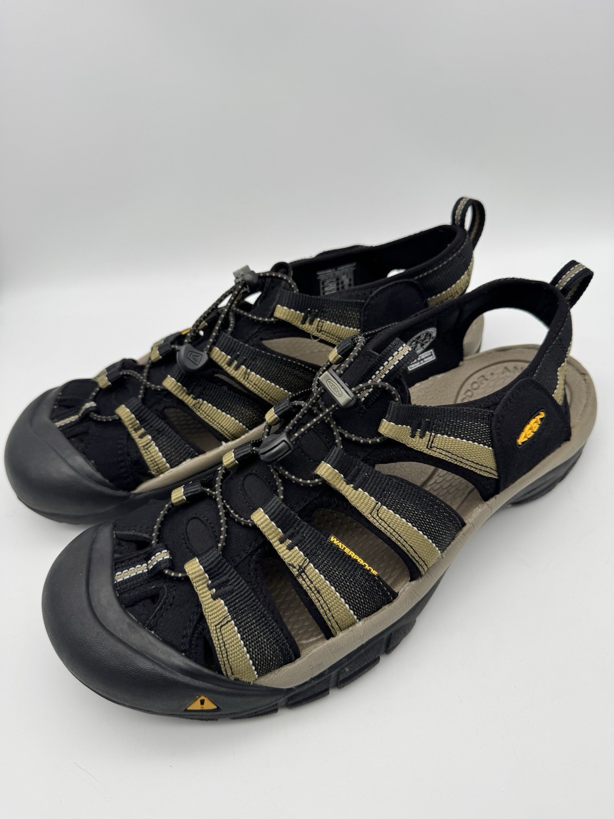 Sandali da trekking impermeabili Keen Newport H2 da uomo taglia 12 US EUR 46 neri