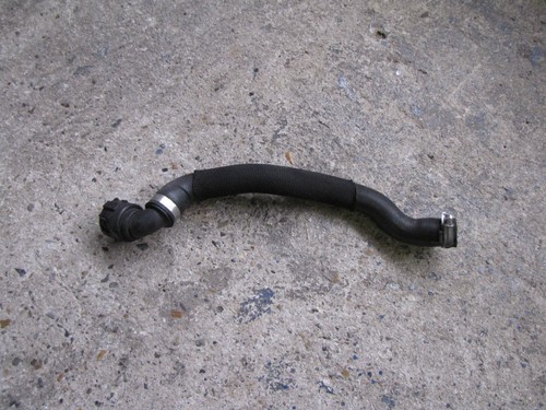 BMW 3er E90 E91 LCI Schlauch Zusatzwasserpumpe-Heizkörper 6928591