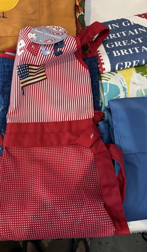 Vtg full bid Holiday aprons lot of 8 some new w/ tags Kitchen, Cooking, chef. - Picture 7 of 11
