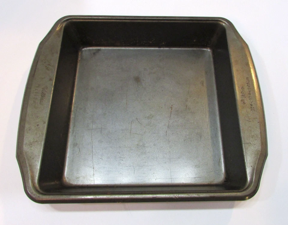 Sartén cuadrada antiadherente de acero Wilton Bake it Better de colección de los años 90 2x9x9 usada Foto 2 de 3