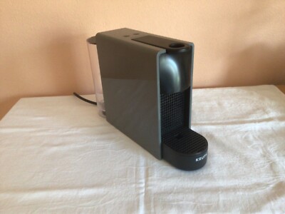 Nespresso Krups XN 110,C30Essenza Mini weiß gr. schw. kompl. o. Ersatzt. einzeln