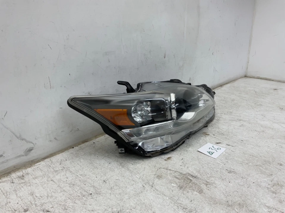 *DAMAGED* 2012 2013 2014 2015 2016 2017 Lexus CT200H Right Halogen Headlight OEM Foto 2 de 4