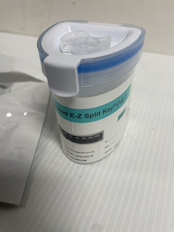 DRUG TEST EZ SPLIT KEY CUP DOA-1257-19 drug test kits. EXPIRED 5/31/22