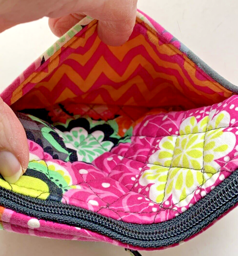 Vera Bradley Small Floral Purse With Adjustable Strap & Outside Pocket - Picture 8 of 10