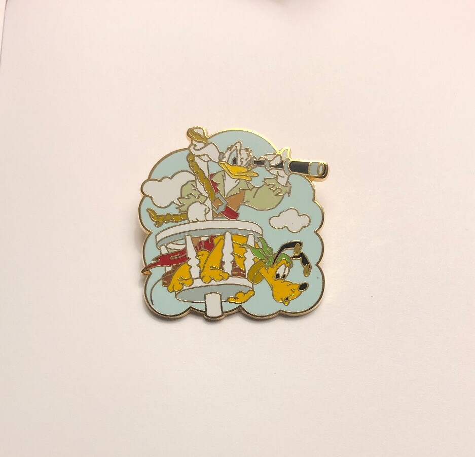 Disney Donald Duck Pluto Pirates Lanyard Trading Pin