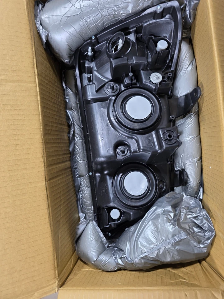 Conjunto de faros Dorman 1592025 para Toyota Highlander 04-06 Foto 4 de 4