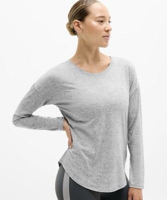 ATHLETA Move With Ease Top 2.0 Gray Lightweight Casual Travel Long Sleeve LG NWT