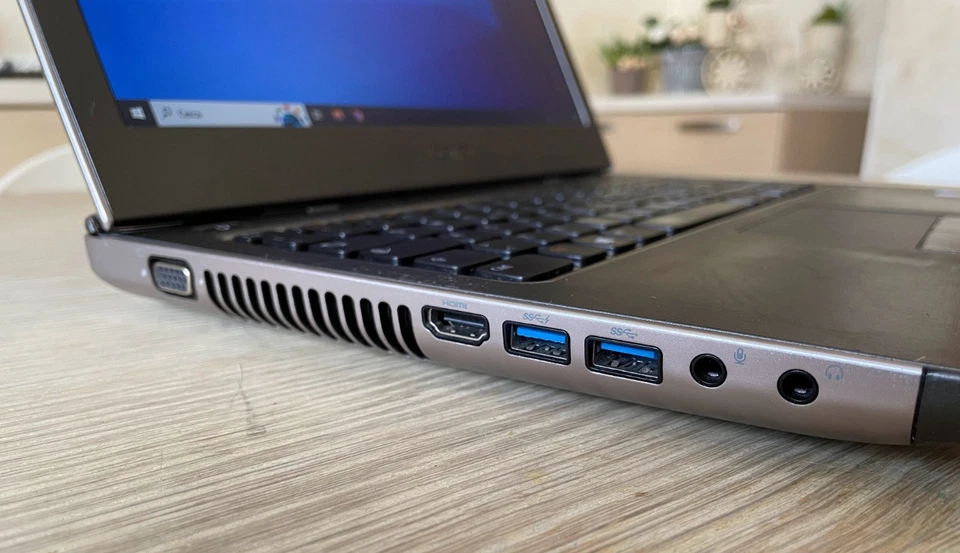 laptop notebook dell vostro 3460 Intel i5 6Gb RAM buon usato - Immagine 4 di 4