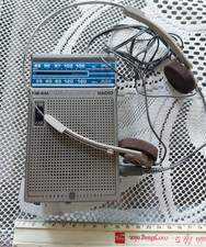 VINTAGE General Electric Portable Radio 7-1150B AM/FM With headphones Works