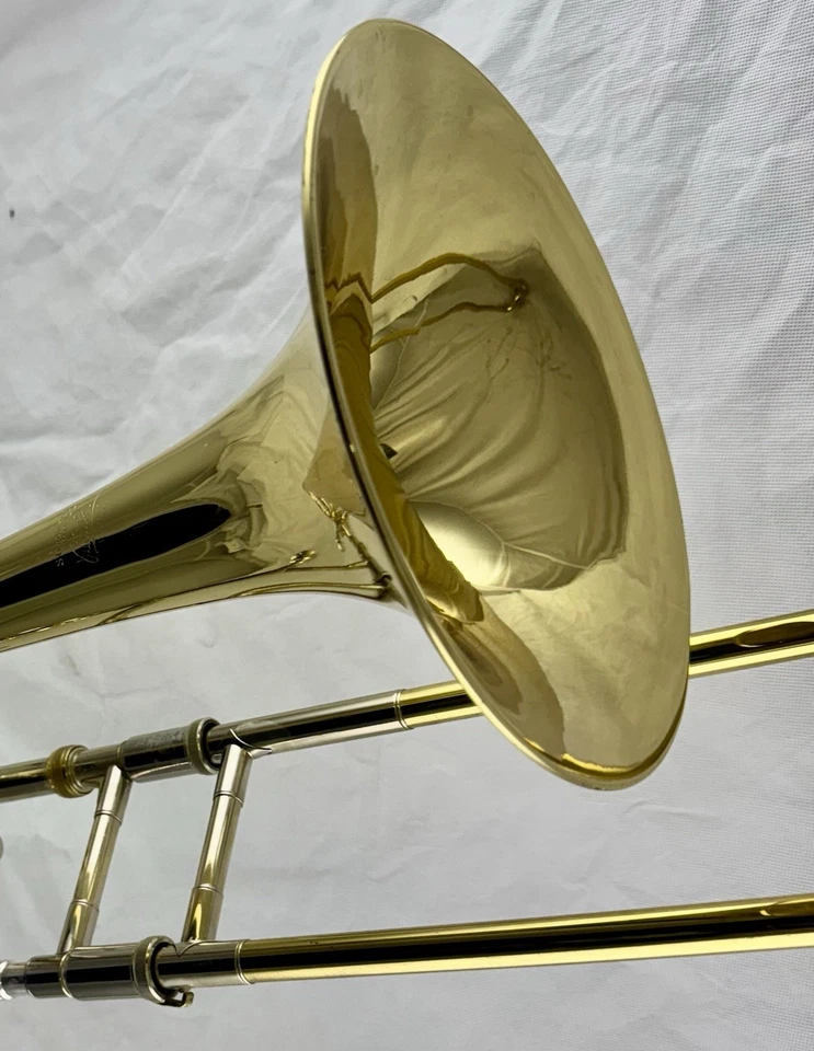 Bach Stradivarius Model 42BO Professional Trombone with Gold Brass Bell - Image 4 of 4