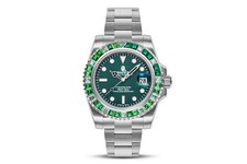 A BATHING APE Herrenuhr TYP 1 BAPEX CRYSTAL STONE FARBE GRÜN aus Japan Neu