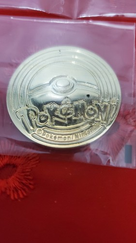 POKÉMON SWORD & SHIELD ELITE TRAINER BOX PLUS ZAMAZENTA METAL Coin & Tokens - Picture 8 of 10