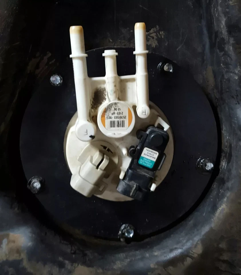 Reparación de anillo de bloqueo de tanque de gasolina #TR27-R ARREGLA PESTAÑAS OXIDADAS para Canyon Colorado 04-05 Foto 2 de 4