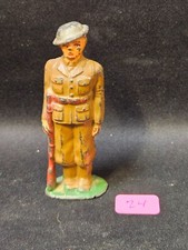 Vintage Barclay Manoil Lead Army "Standing at Attention w Red Rifle" Soldier B