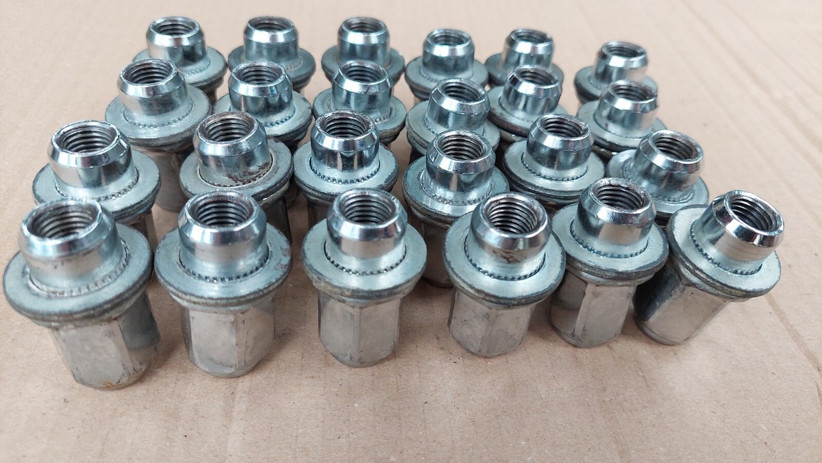 90942-01109 90942-T1005 24 pcs OEM wheel nut with washer TOYOTA