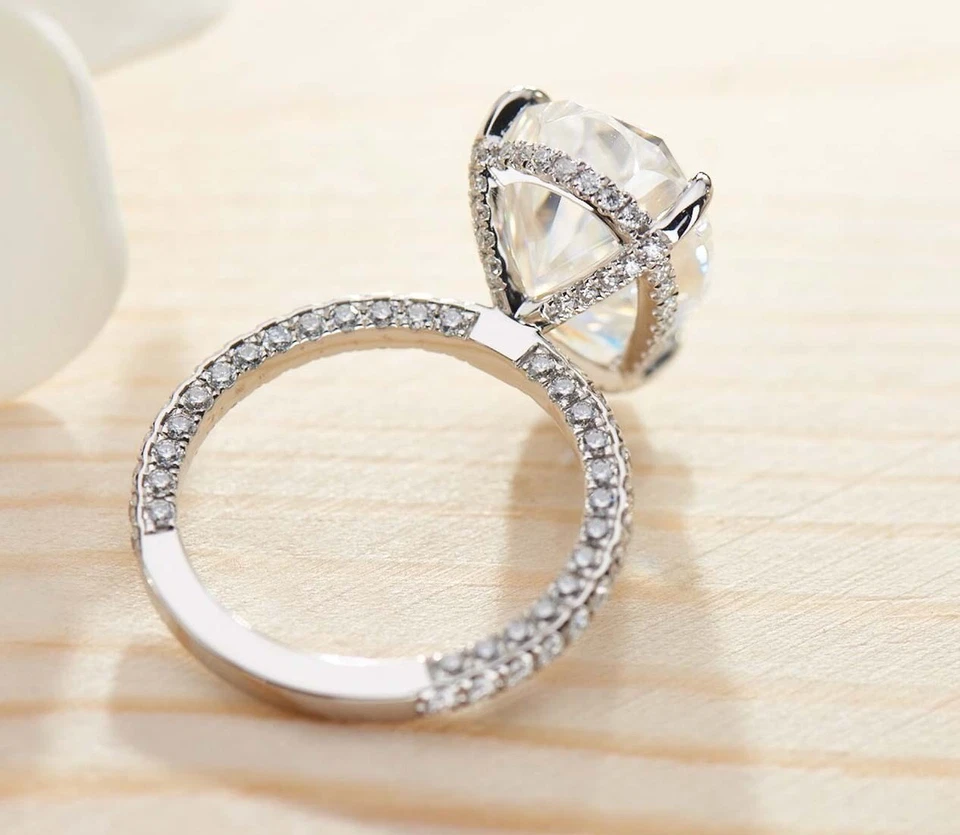 RARE 8.40 Ct Certified Pear Shape Solitaire Off White Diamond 925 Silver Ring - Image 3 of 4