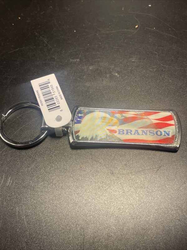 Branson Missouri Jumping Hologram Souvenir Keychain Personalized “Cynthia “ NWT