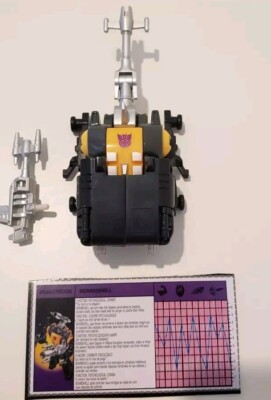 TRANSFORMERS G1 RETRO 40TH ANNIVERSARY INSECTICON BOMBSHELL NO RAMHORN WALMART
