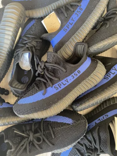 Yeezy Boost 350 V2 Dazzling Blue - UK 5 (Brand New) 100% Authentic. GY7164