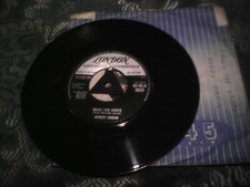 BOBBY DARIN UK 7" MAC THE KNIFE 1958 VERY NICE COPY VERY GOOD PLUS.SLEEVE GOOD.