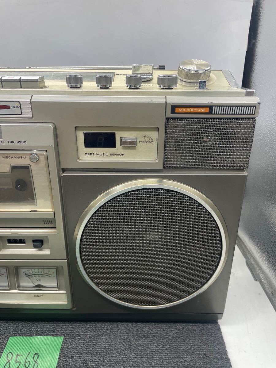 Vintage HITACHI TRK-8280 FM AM Stereo Cassette Recorder