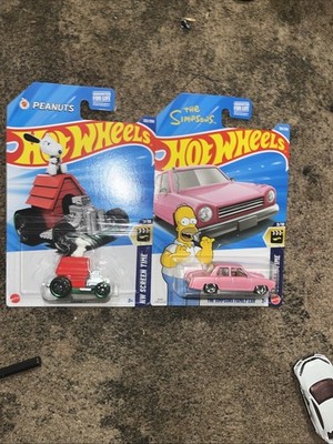 Hot Wheels Peanuts Snoopy Car 2025. New Homer Simpson