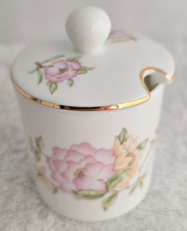VINTAGE ROYAL STAFFORDSHIRE ENGLAND JAM JAR AZALEAS WITH LID BONE CHINA ENGLAND