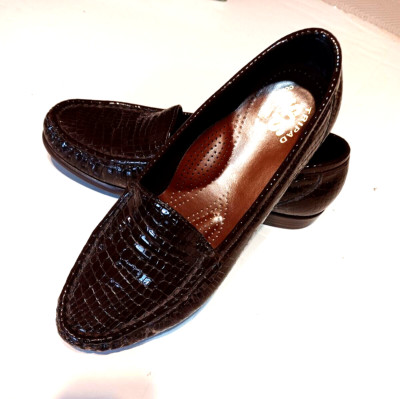 SAS Women's Shoes Simplify (Brown Croc) 8 Medium