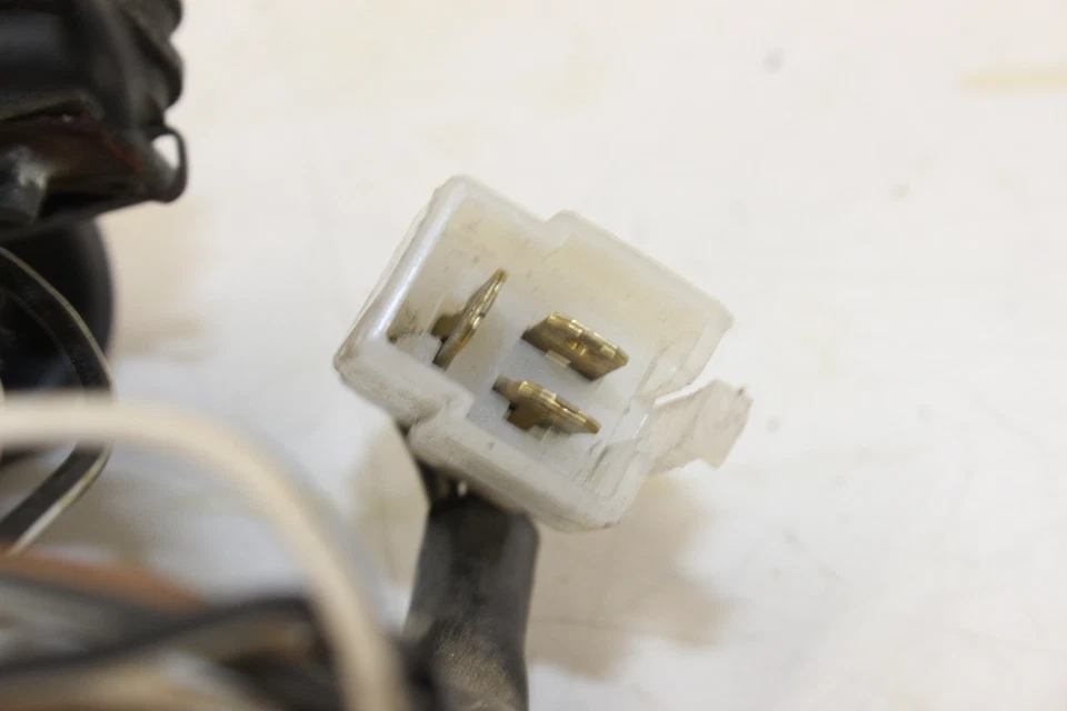 Luz trasera de freno trasera para Suzuki Sv650s 2002 OEM Foto 3 de 4