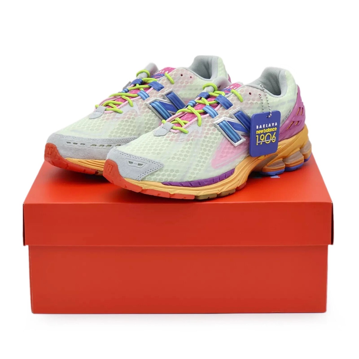 Christian Dior クリスチャンディオール 限定 水筒 レア　蝶々 Christian Dior クリスチャンディオール 限定 水筒 レア蝶々