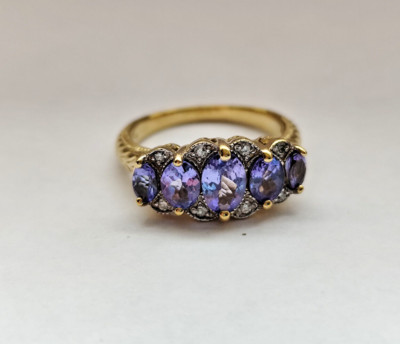 Gold ring size 54 tanzanite and diamond 1.88 ct 375 = 9k excellent current
