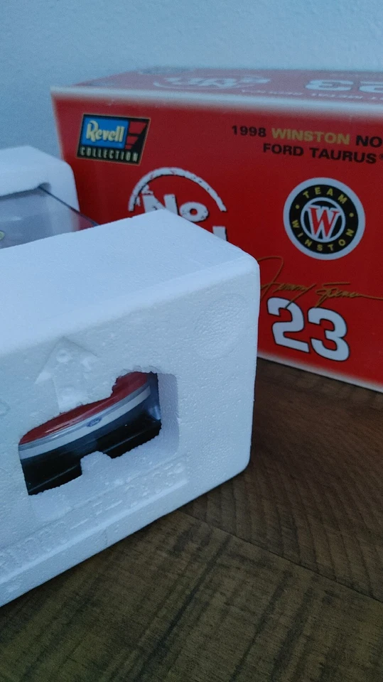 Réplica diecast Revell Collection Club Jimmy Spencer #23 No Bull 1:24 con certificado de autenticidad nueva en caja Foto 3 de 4