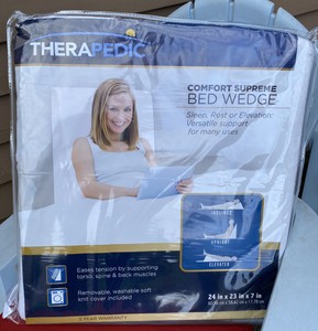 Therapedic Comfort Supreme Bed Wedge Pillow in White
