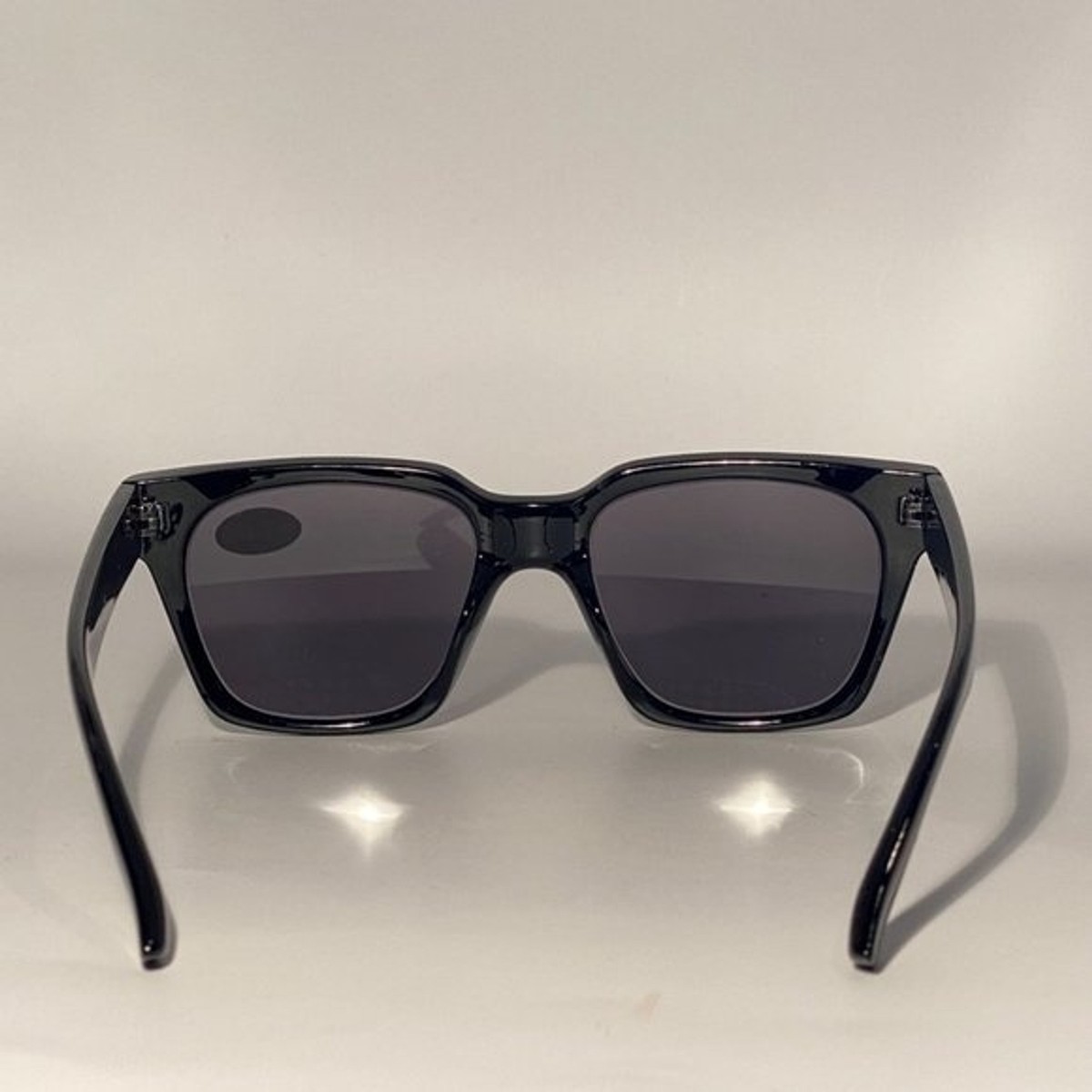 Reading Sunglasses Sun Readers 1.00 Chunky Black Frames NWT Reading Sunglasses Sun Readers 2.00 Chunky | Mercari main image 4