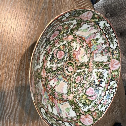 Vintage Chinese Famille Rose Hand Painted Rose Medallion 10" Porcelain Bowl