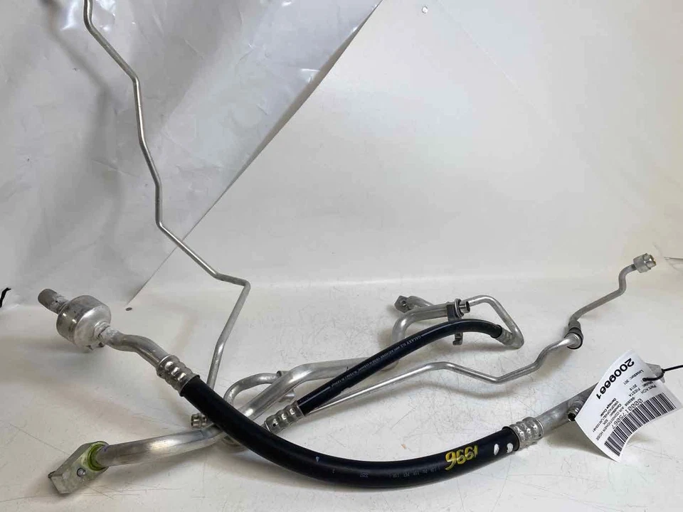 Manguera de aire acondicionado para Ford Fiesta 2014 2015 2016 2017 2018 2019 Foto 4 de 4