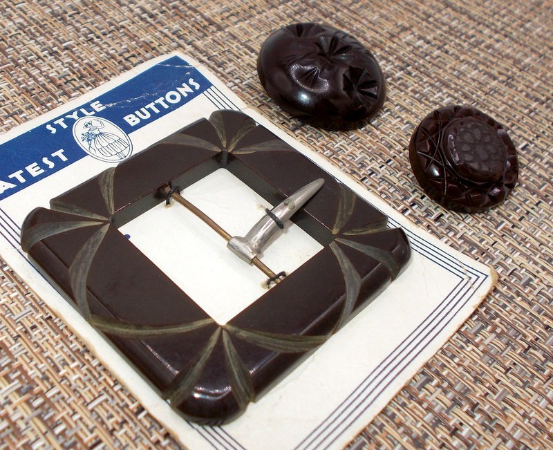 Vintage Bakelite Plastic Buttons and Buckle Brown Carved on Card Chunky 3 pcs