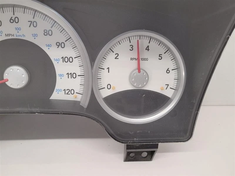 Dodge Dakota 2007-2008 racimo de velocímetro MPH borde plateado 05172145AC Foto 2 de 4
