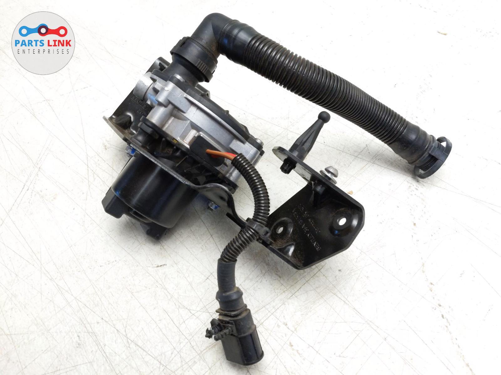 Bentley Bentayga 2016-2020 RIGHT Secondary air pump