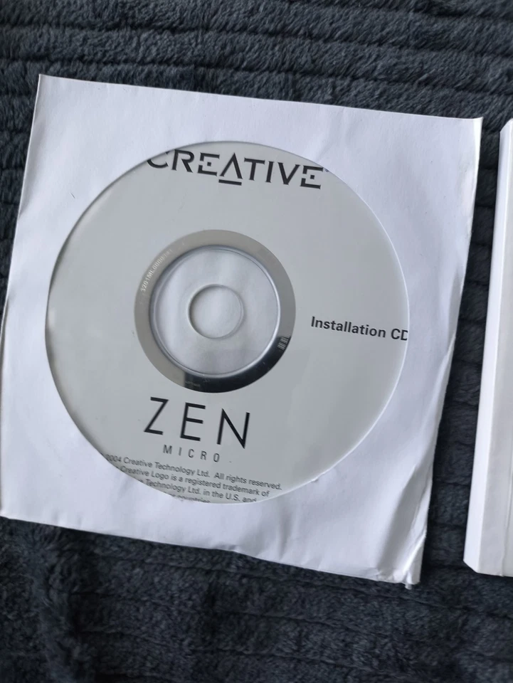 Creative ZEN Micro White (5GB) Digital Media Player - Photo 2/3