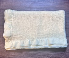 Vintage Yellow Waffle Weave Acrylic Baby Blanket Nylon Trim