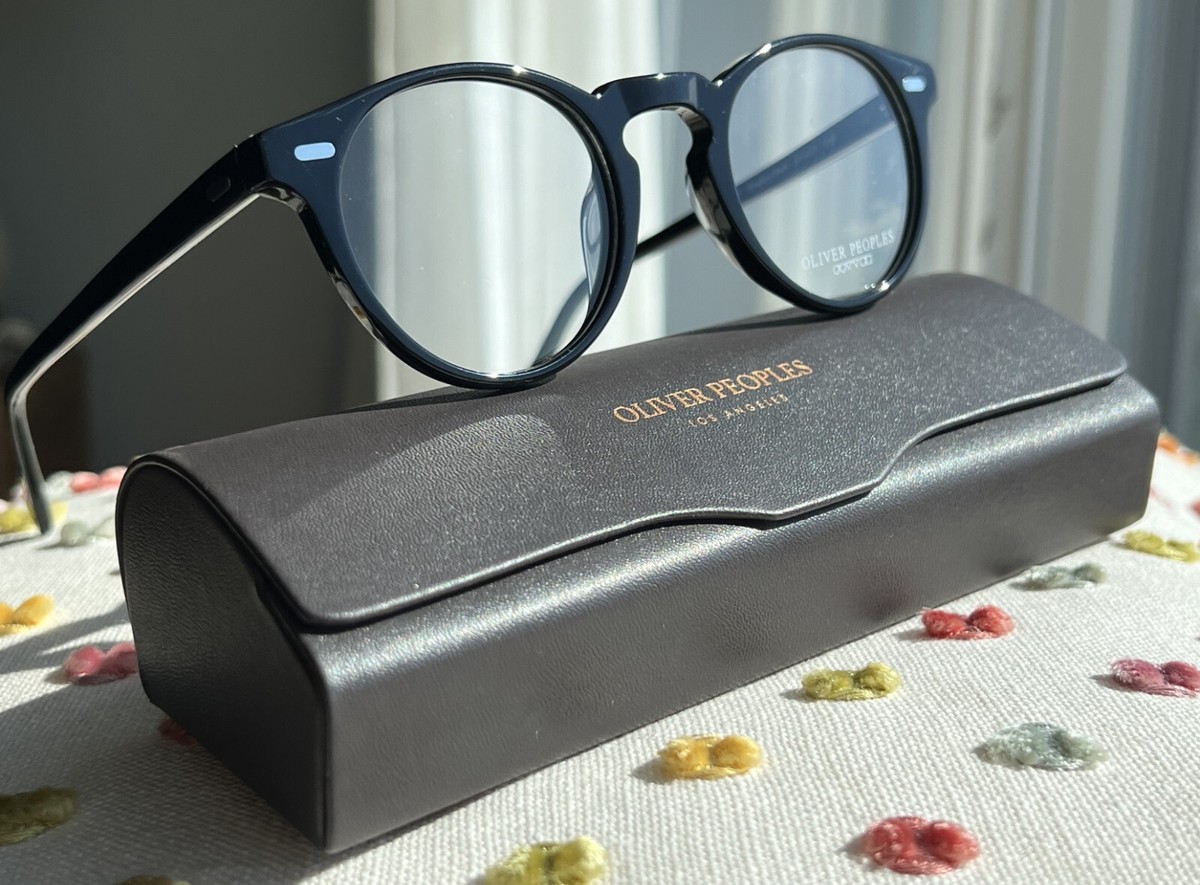 OLIVER PEOPLES Lazarette ブラック Oliver Peoples OV5186 Gregory Peck Eyeglasses | LensCrafters