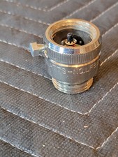 Watts LF8B Połączenie węża Wyłącznik próżniowy, 3/4 cala. Chrom, 125psi, 180°F. Z4