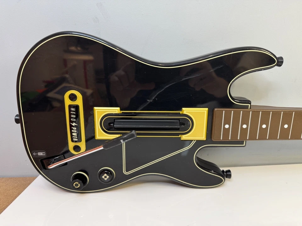 Guitar Hero Live Sony PlayStation 4 Xbox One Guitar - Image 2 of 4