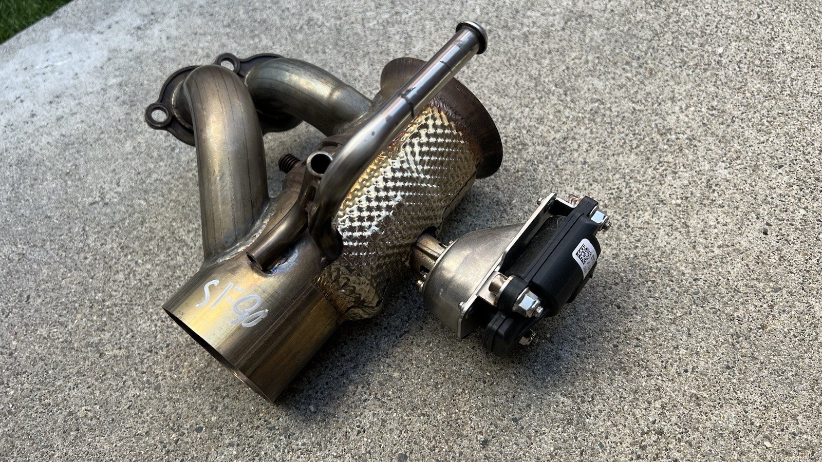 Ferrari SF90 Factory Exhaust Muffler / Silencer