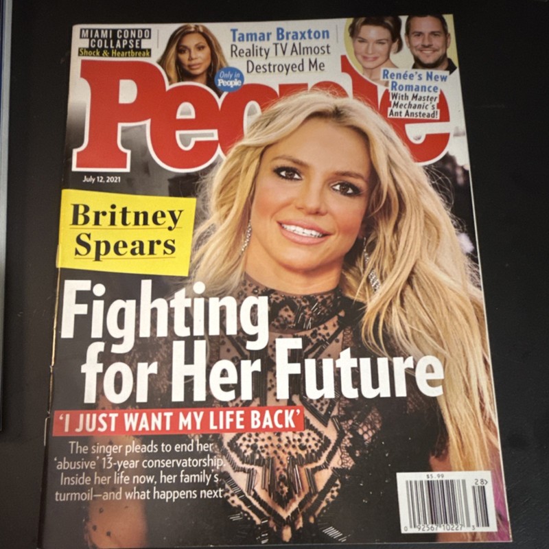 People Magazine -  July 12 2021 Britney Spears Cover Issue 28