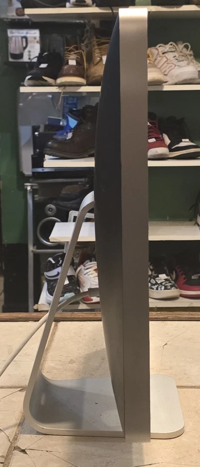 Apple iMac 20" 2007 / Intel Core 2 Duo / Radeon HD 2400XT / 256SSD / 4Ram / - Image 4 of 4