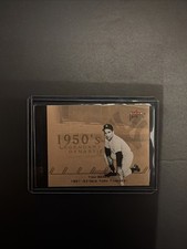 2002 Fleer Premium Legendary Dynasties Gold 228/300 Yogi Berra #12LD HOF