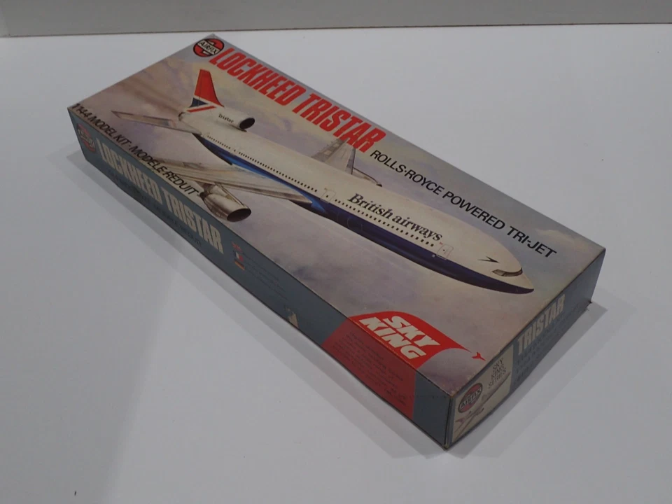 AIRFIX AEREO LOCKHEED TRISTAR KIT DA MONTARE IN PLASTICA SCALA 1:144 (SZ) - Immagine 2 di 4